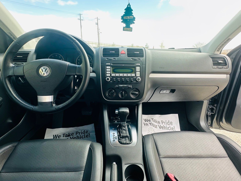 2009 Volkswagen Jetta Image 9