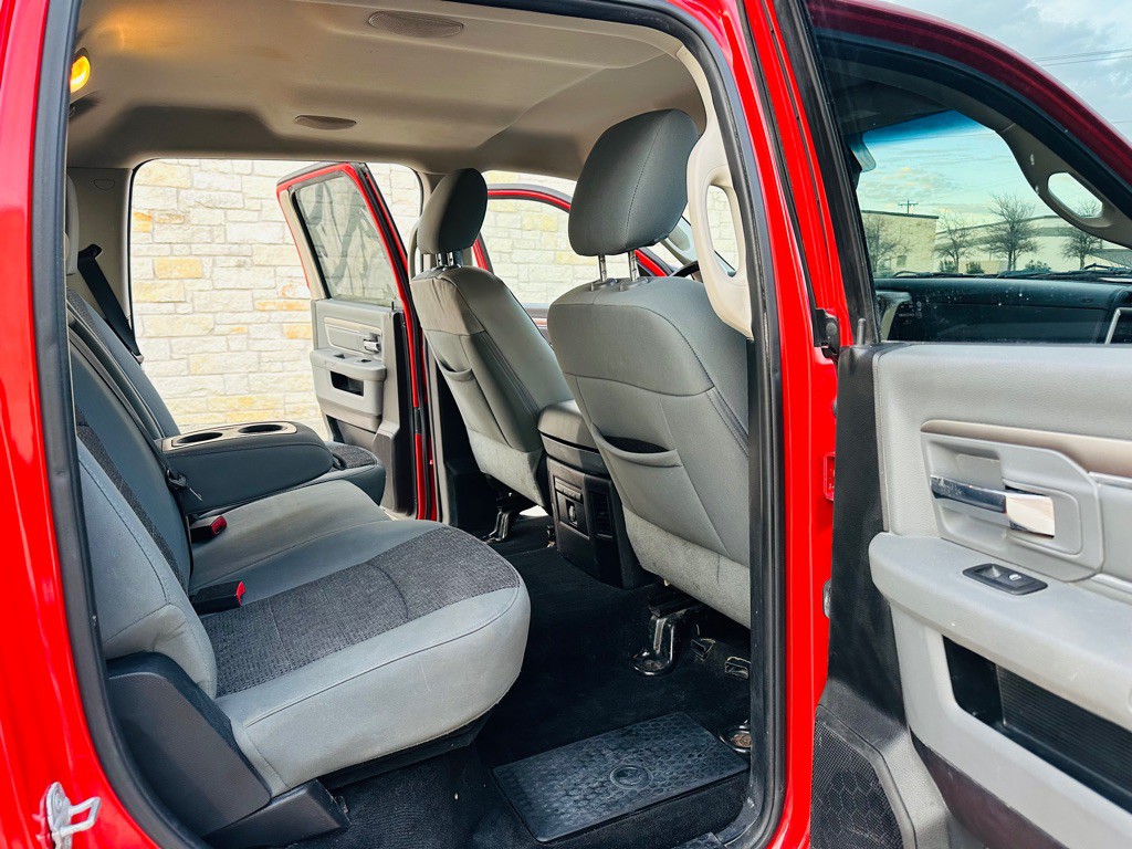 2014 RAM 1500 Image 6