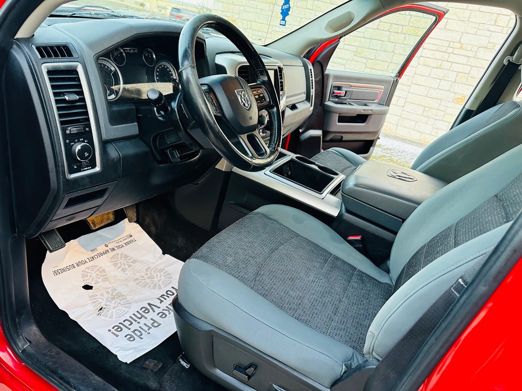 2014 RAM 1500 Image 8