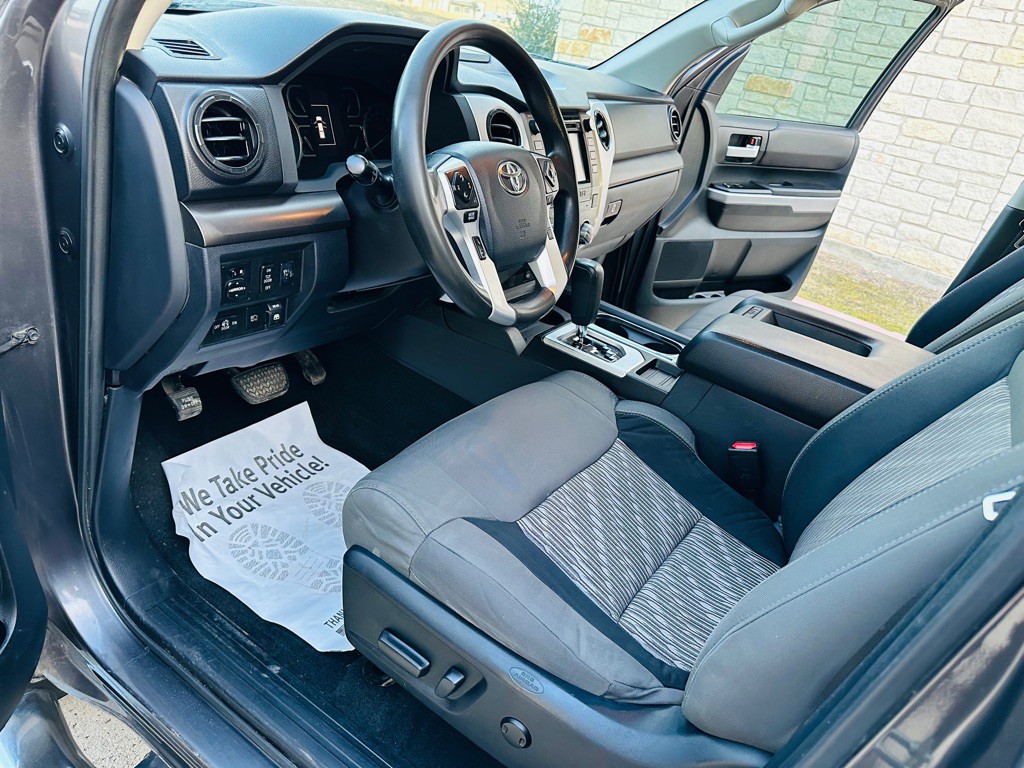 2018 Toyota Tundra Image 8