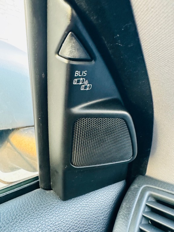 2008 Volvo XC90 Image 11