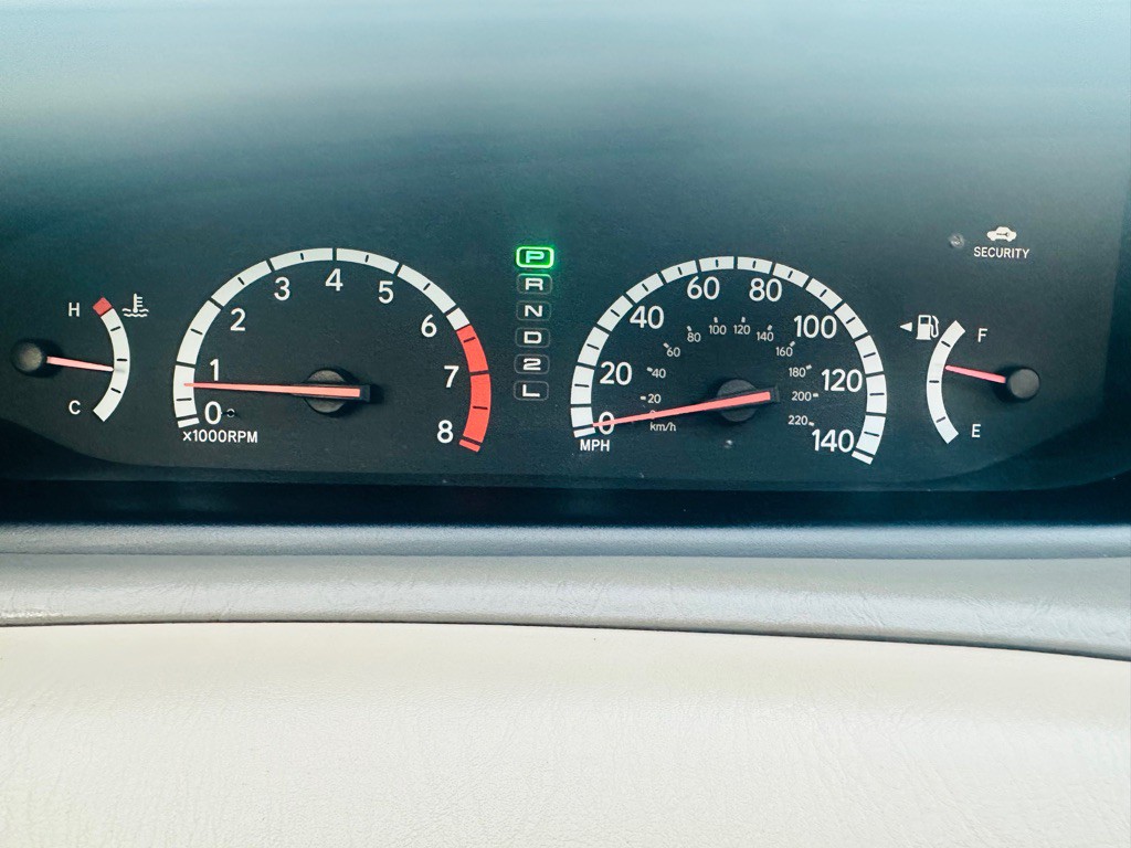 2000 Toyota Avalon Image 12