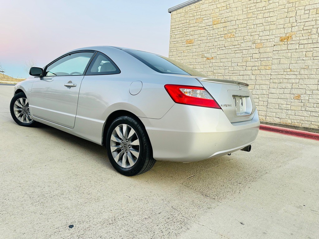 2011 Honda Civic Image 3