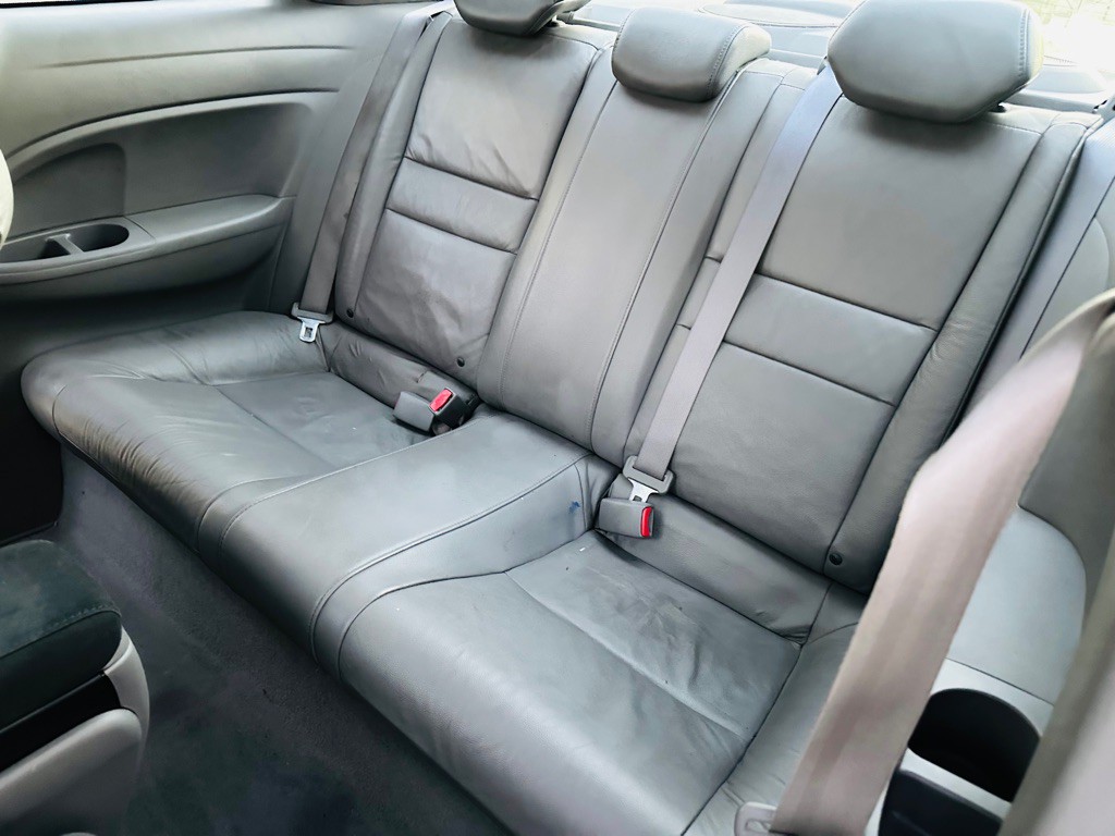 2011 Honda Civic Image 8