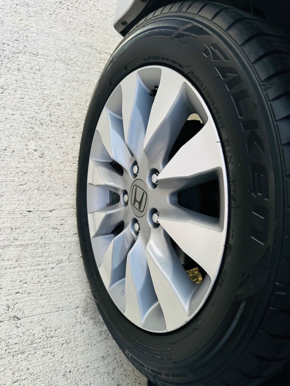 2011 Honda Civic Image 12