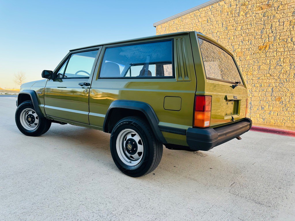 1996 Jeep Cherokee Image 3