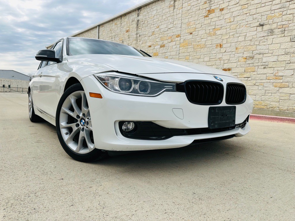 2014 BMW 3 Series Image 1
