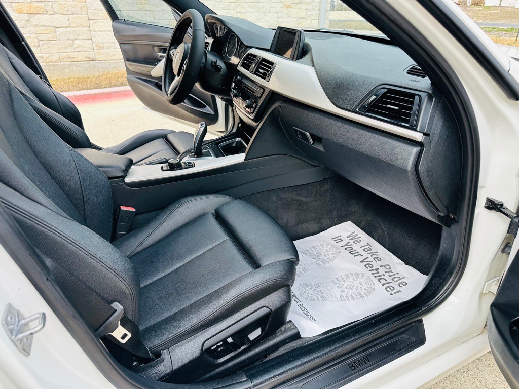 2014 BMW 3 Series Image 5