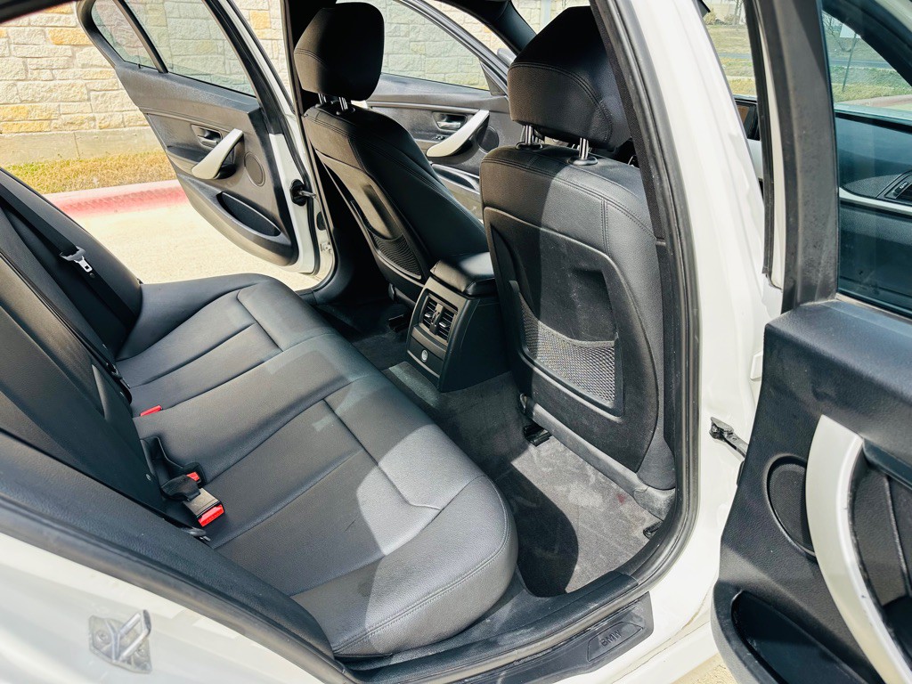 2014 BMW 3 Series Image 6