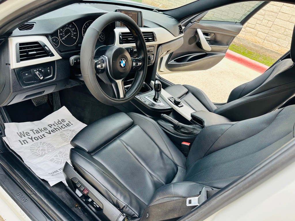 2014 BMW 3 Series Image 8