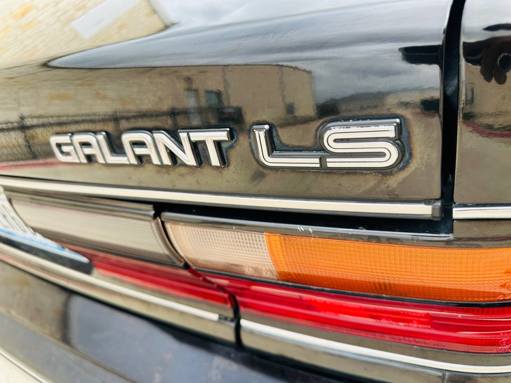 1989 Mitsubishi Galant Image 10