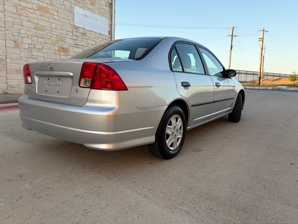 2005 Honda Civic Image 2