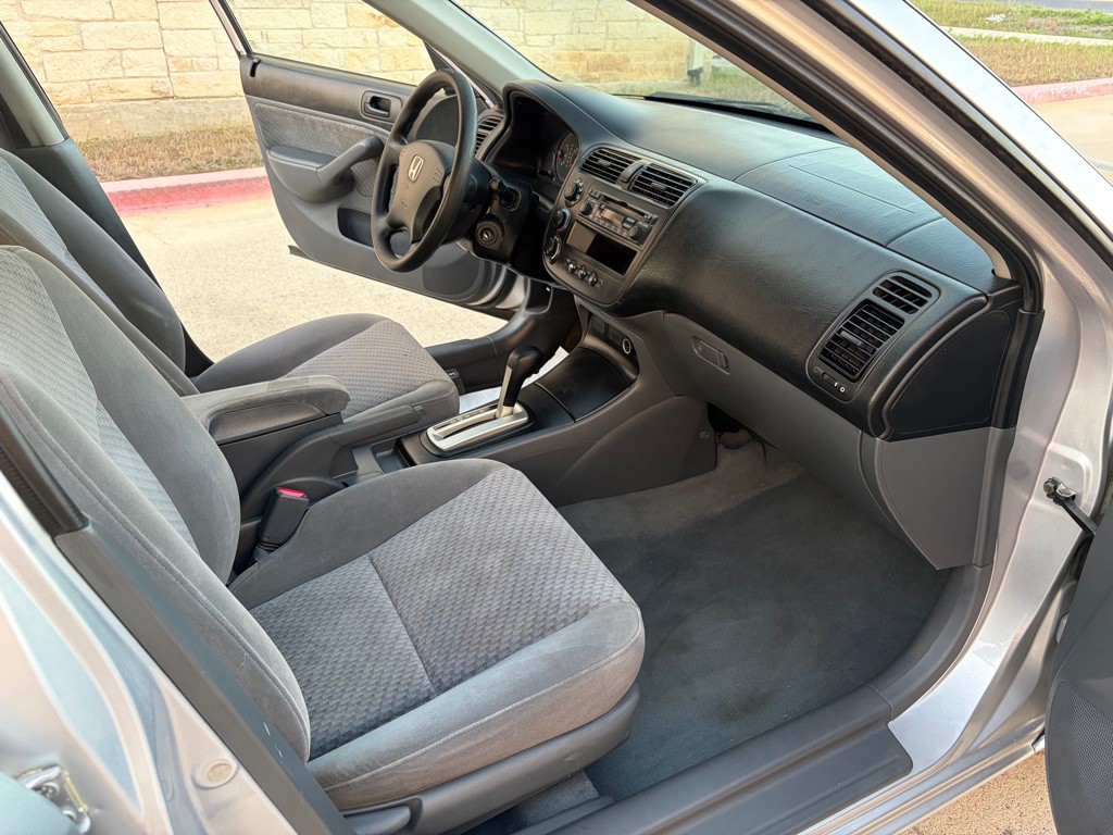 2005 Honda Civic Image 5