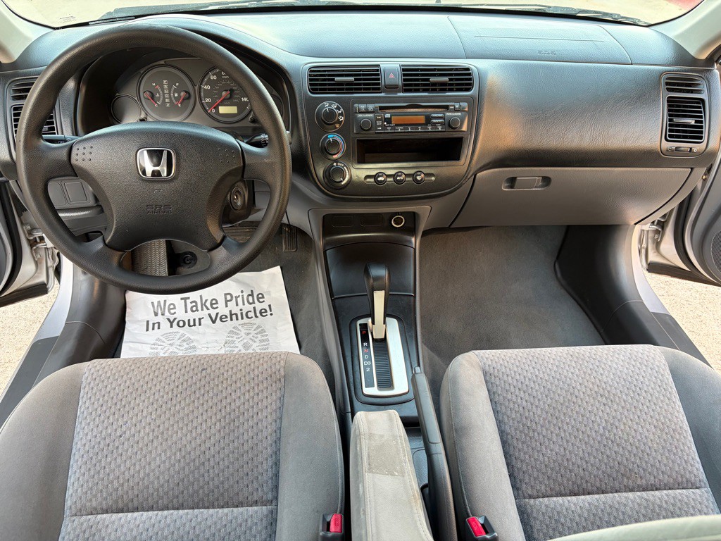 2005 Honda Civic Image 10