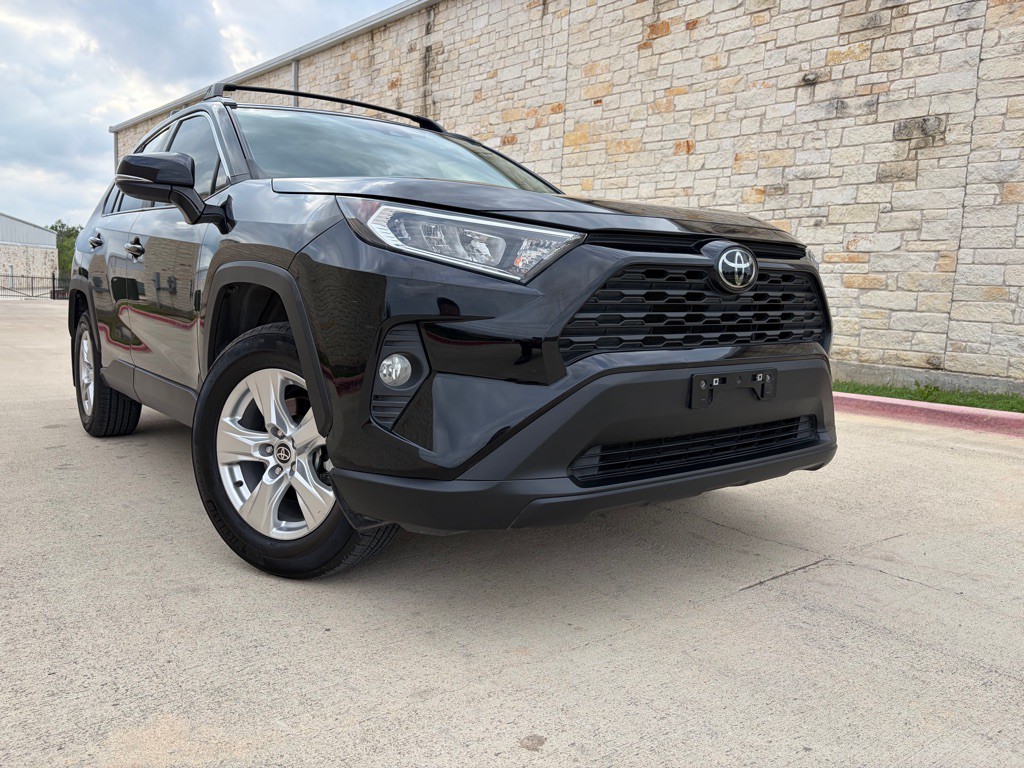 2021 Toyota Rav4 Image 1