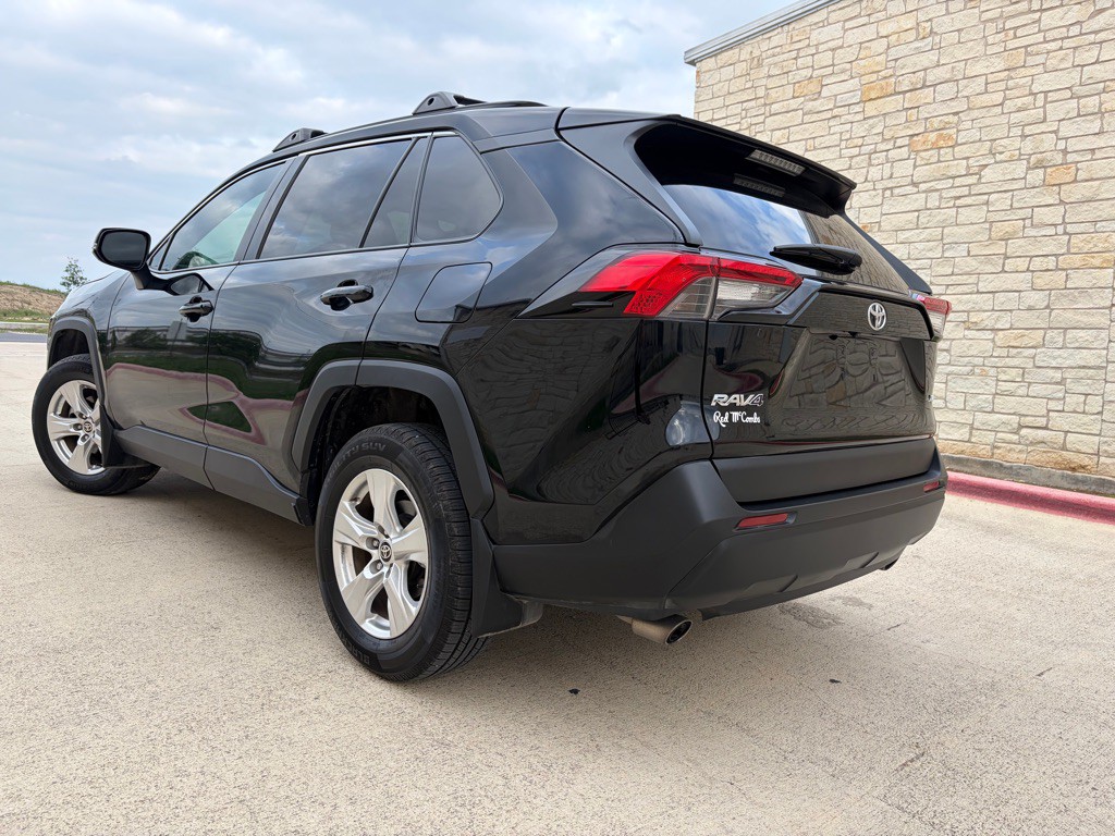 2021 Toyota Rav4 Image 3