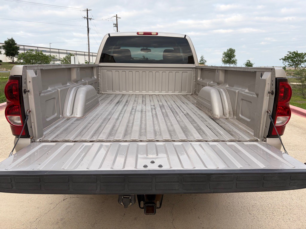 2005 Chevrolet Silverado 1500 Image 5