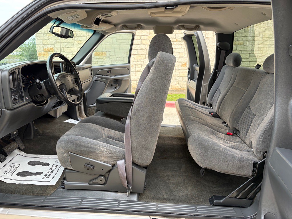 2005 Chevrolet Silverado 1500 Image 9