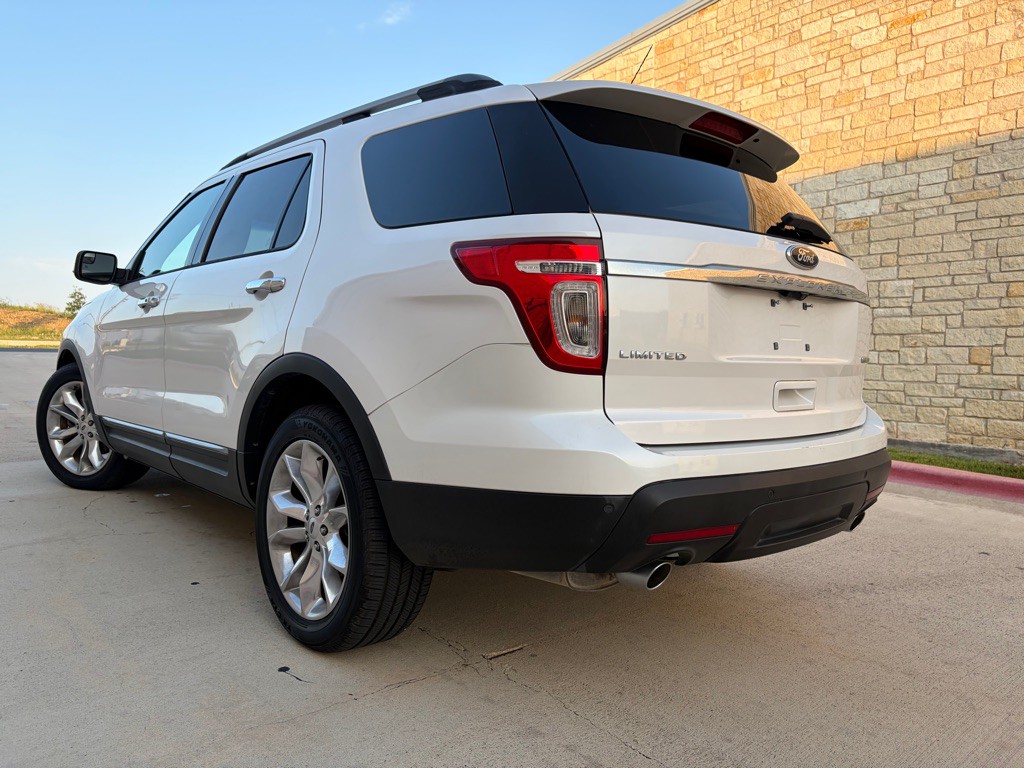 2013 Ford Explorer Image 3