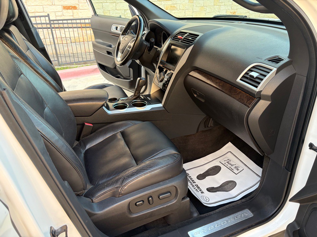 2013 Ford Explorer Image 5