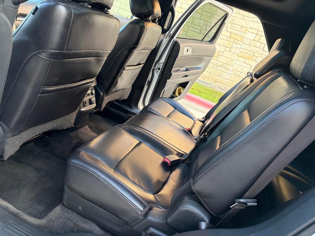 2013 Ford Explorer Image 7