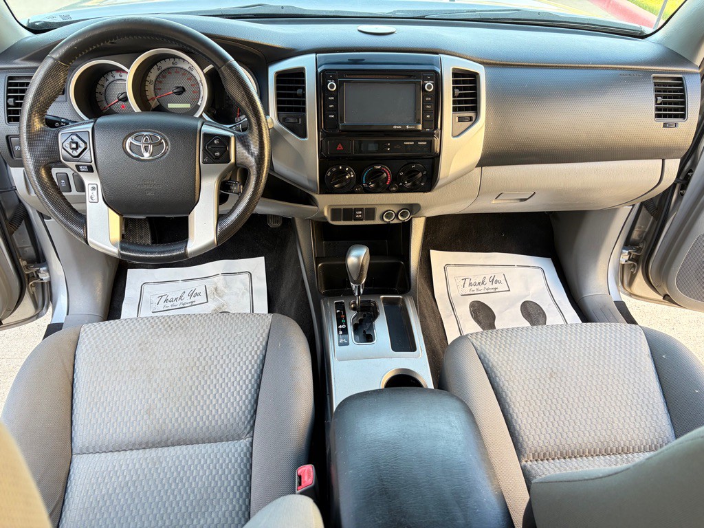 2014 Toyota Tacoma Image 9