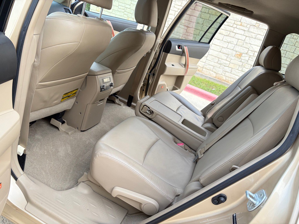 2008 Toyota Highlander Image 7