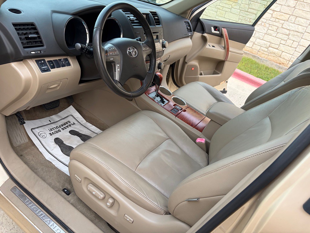 2008 Toyota Highlander Image 9
