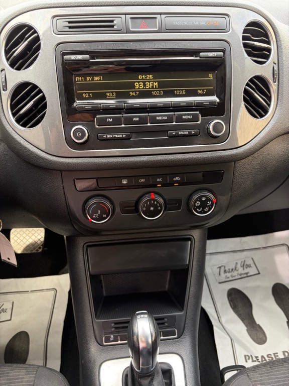 2013 Volkswagen Tiguan Image 11
