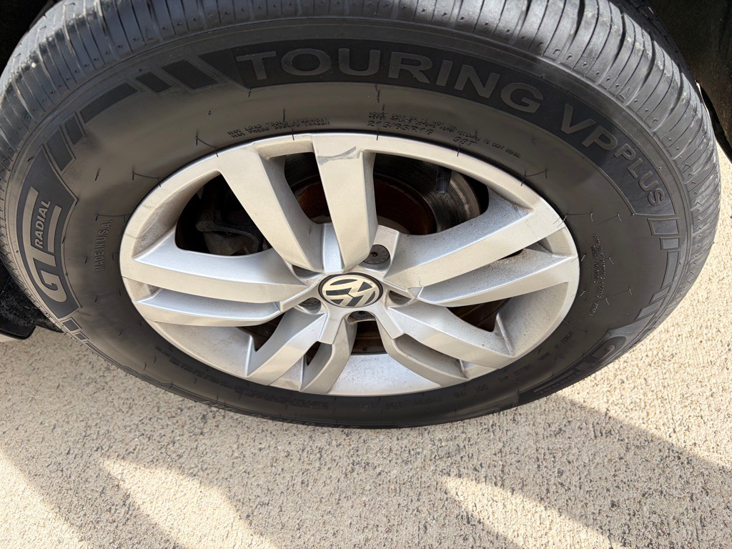 2013 Volkswagen Tiguan Image 12