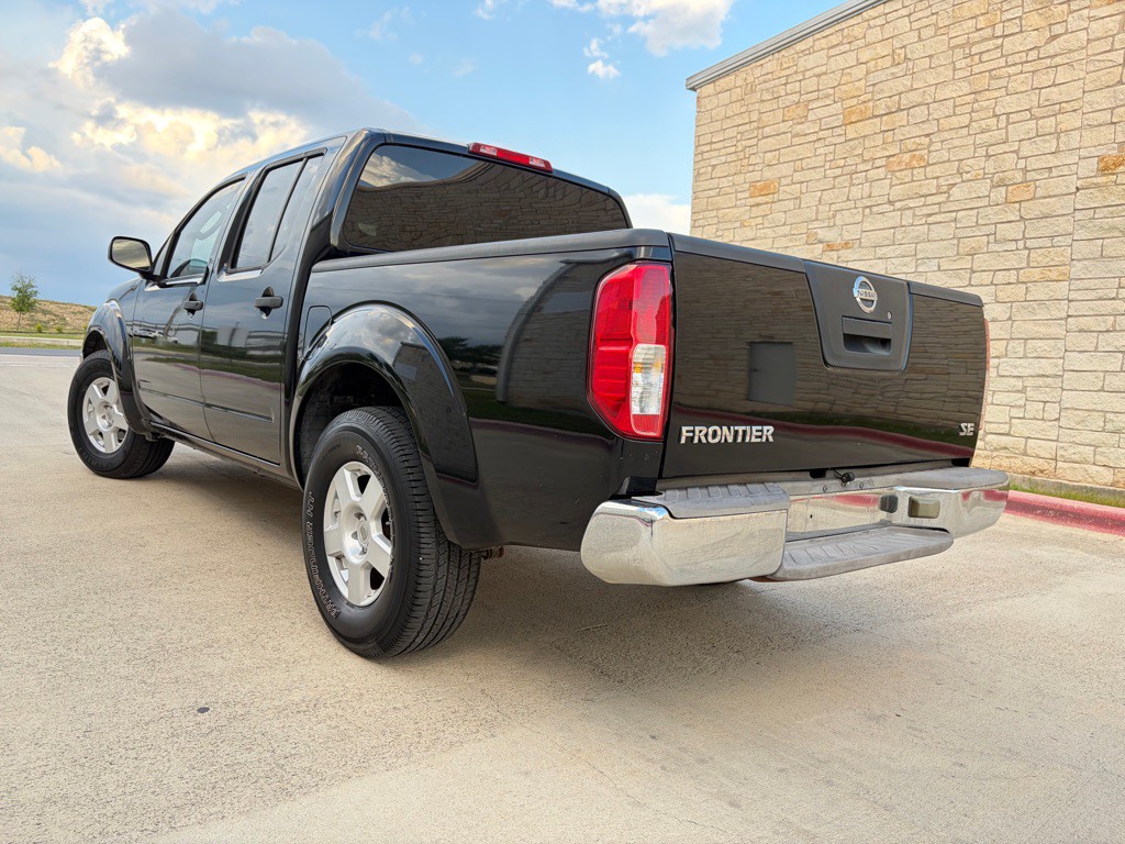 2007 Nissan Frontier Image 3