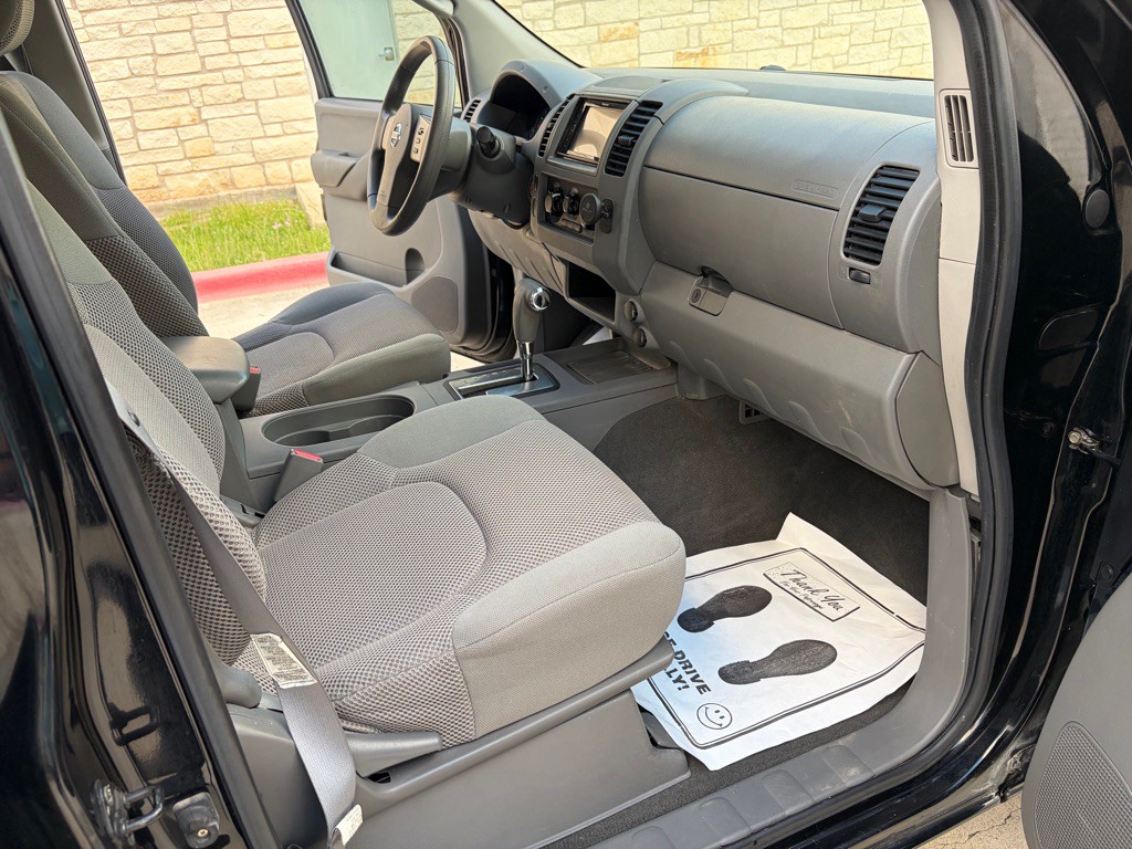 2007 Nissan Frontier Image 5