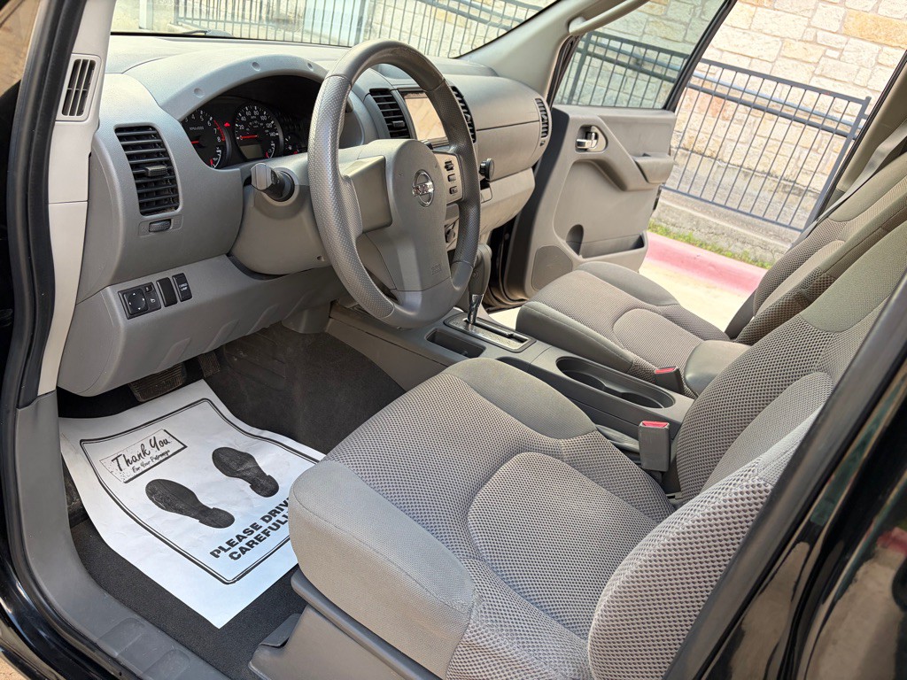 2007 Nissan Frontier Image 8