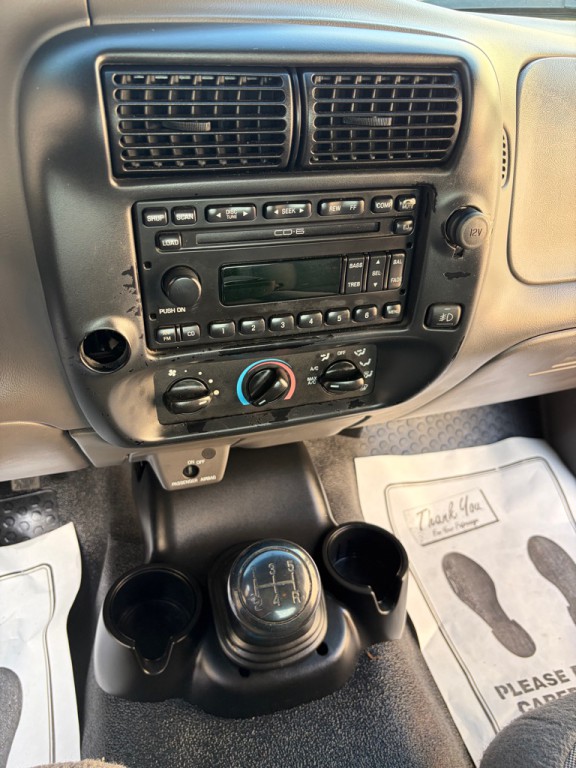 2002 Ford Ranger Image 10