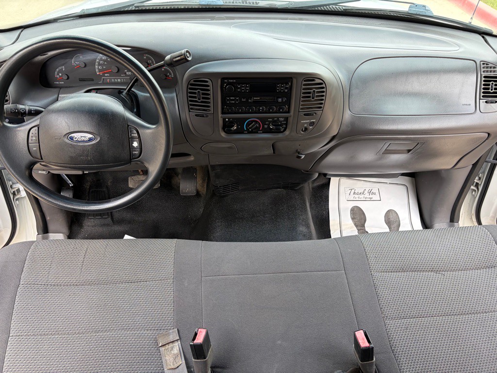 2003 Ford F-150 Image 10