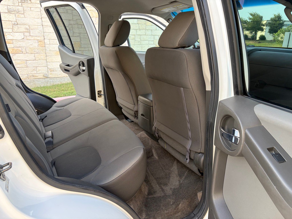 2011 Nissan Xterra Image 6