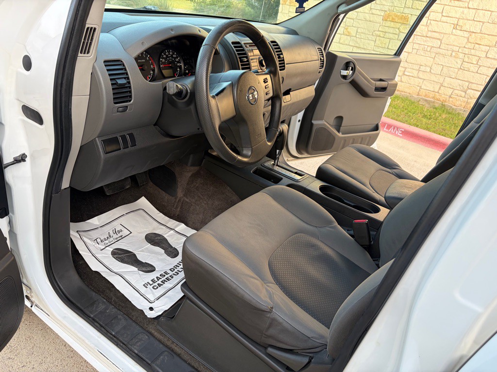 2011 Nissan Xterra Image 8