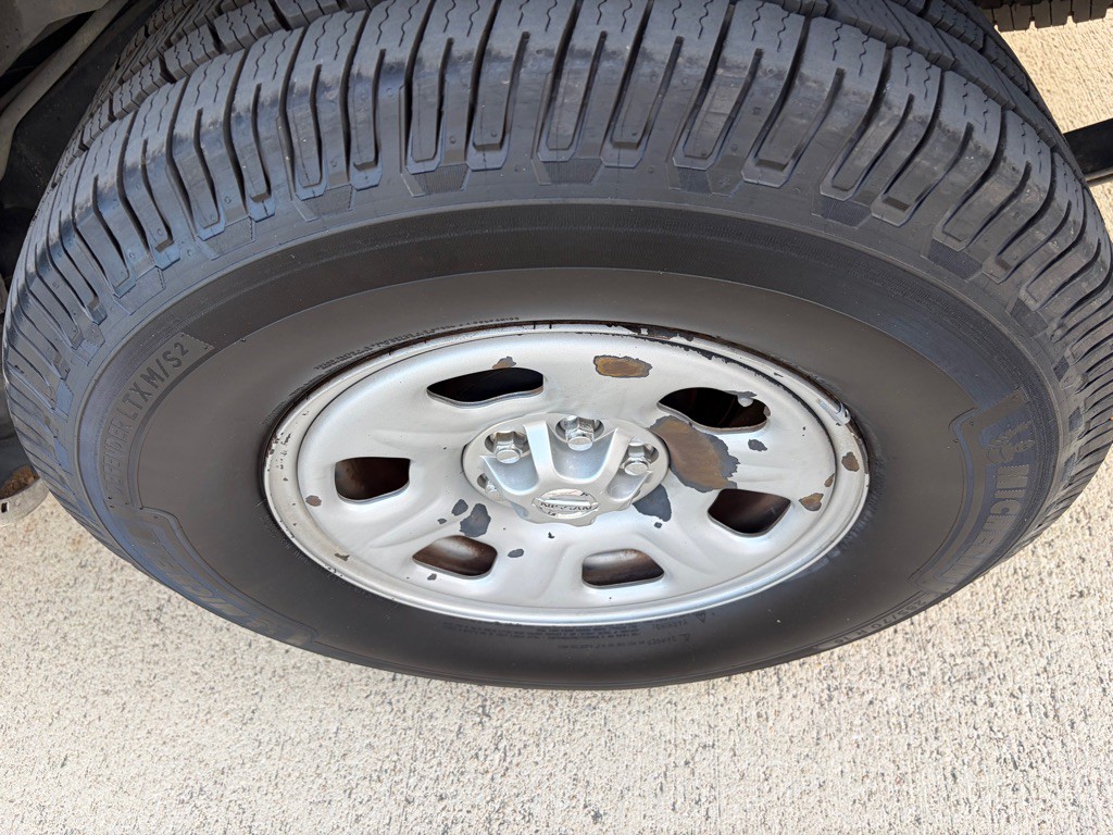 2011 Nissan Xterra Image 12