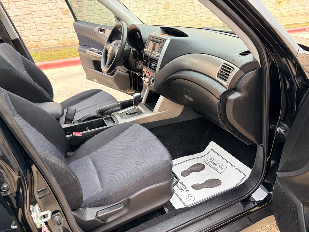 2010 Subaru Forester Image 5