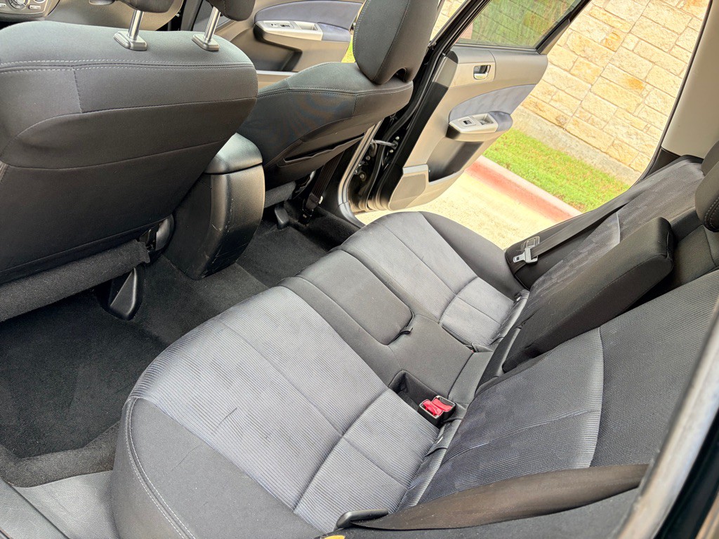2010 Subaru Forester Image 7