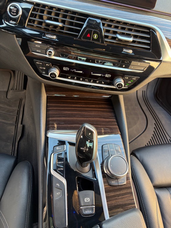 2019 BMW 5 Series Image 10