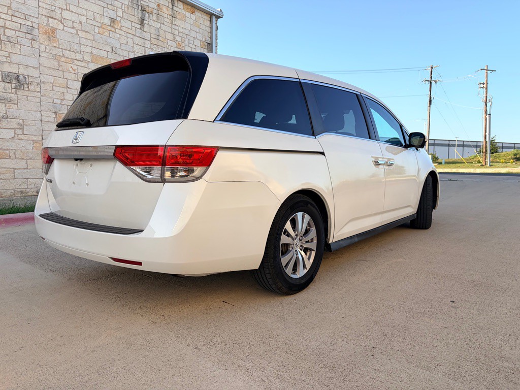 2014 Honda Odyssey Image 2