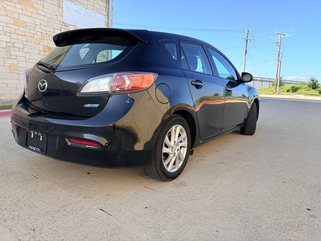 2012 Mazda Mazda3 Image 2