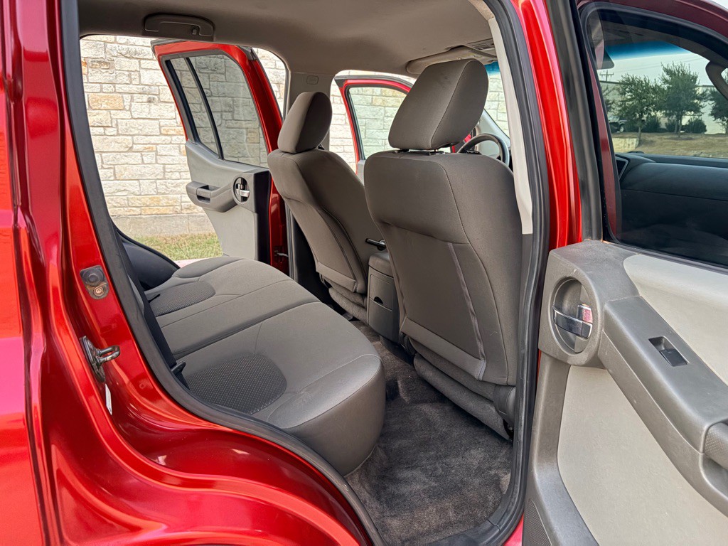 2011 Nissan Xterra Image 6