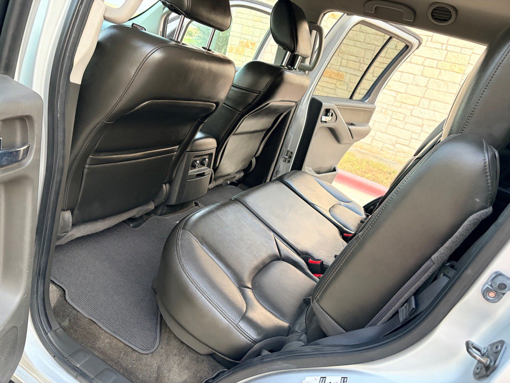 2012 Nissan Pathfinder Image 6
