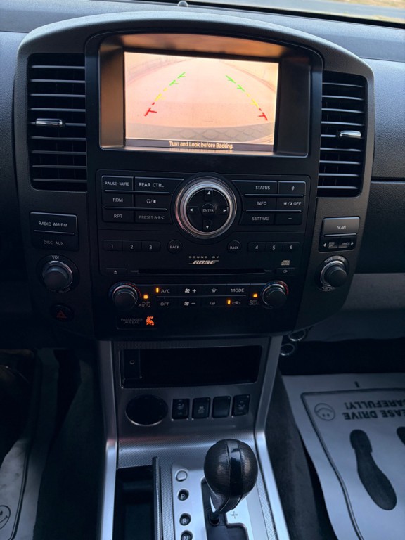 2012 Nissan Pathfinder Image 12