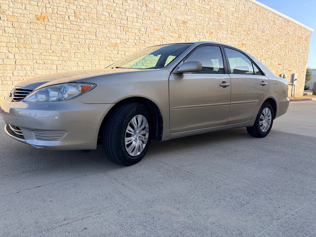 2005 Toyota Camry Image 4