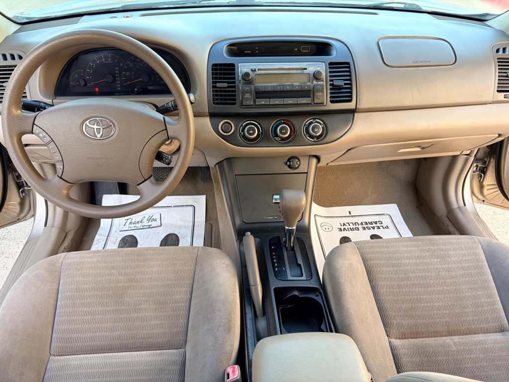 2005 Toyota Camry Image 9