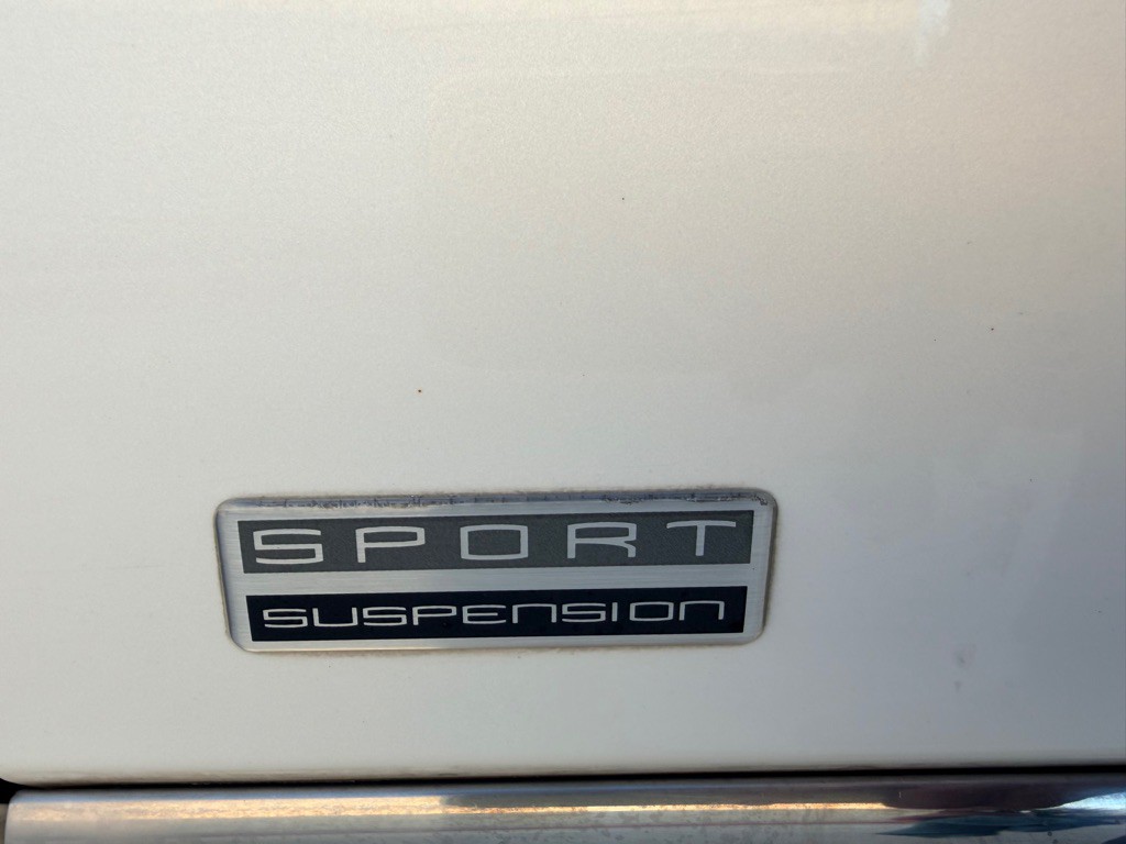 2004 Lexus LS Image 5