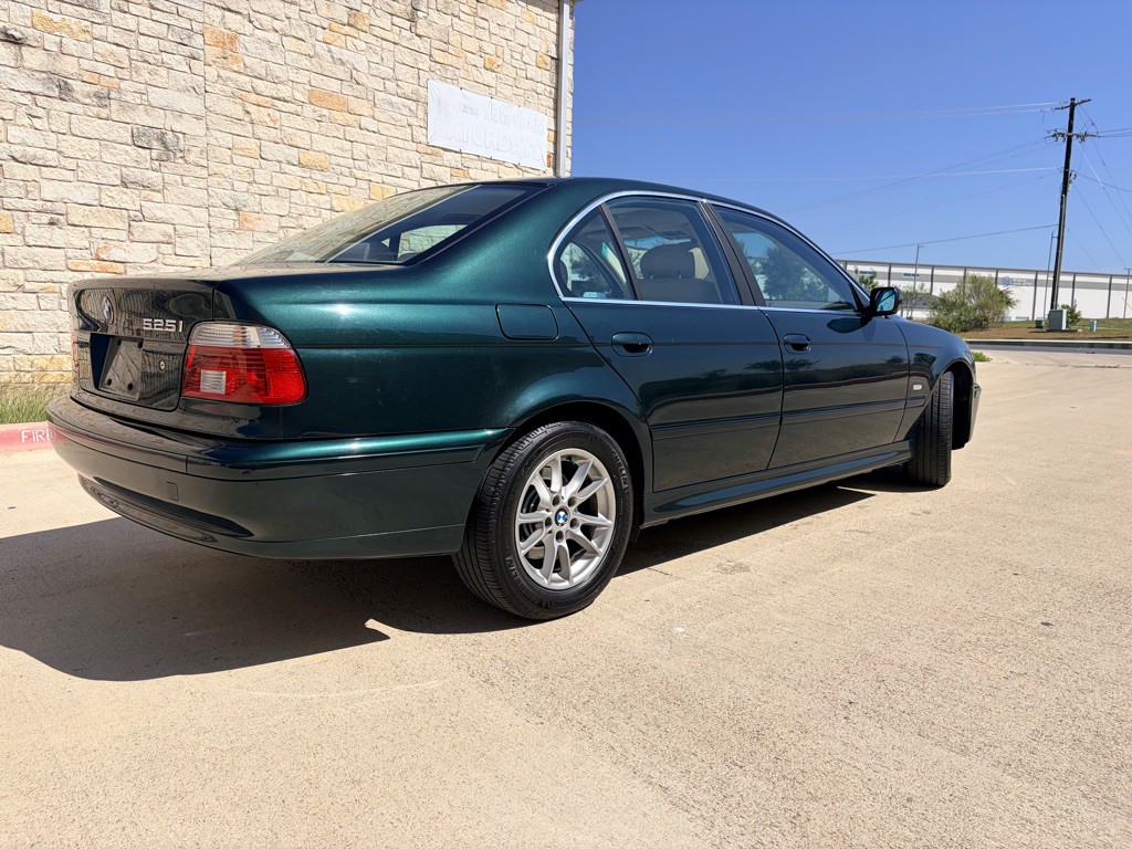 2003 BMW 5 Series Image 2